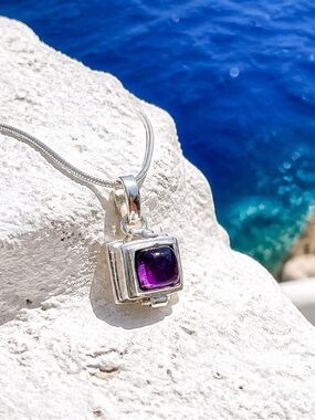 NEW! Amethyst Poison Pendant Necklace